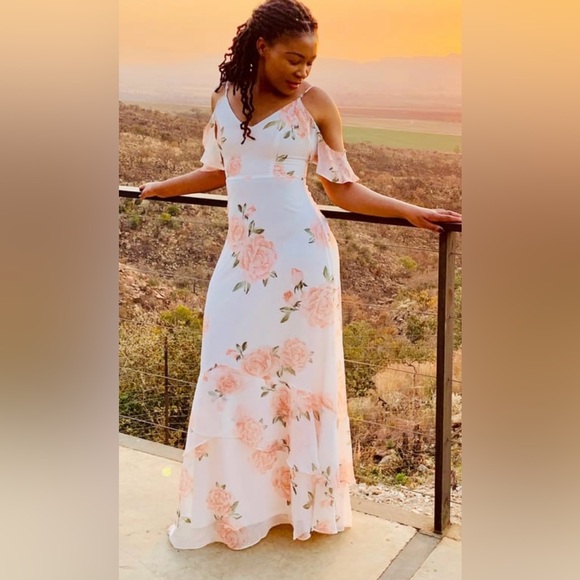 Lulu’s Take You There Ivory Peach Roses Chiffon Ruffle Cold Shoulder Floral Maxi - Picture 7 of 12